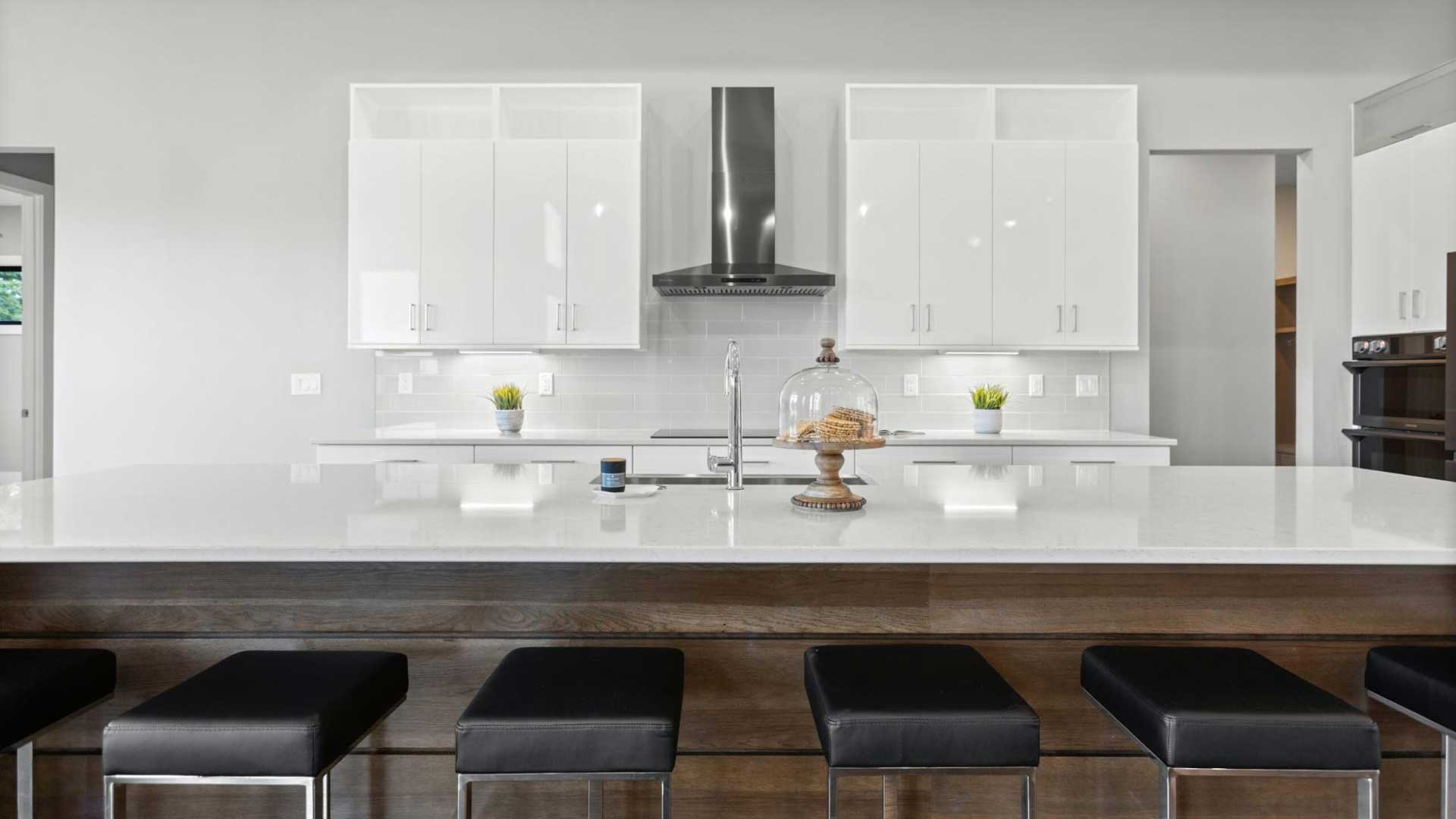 بهترین-رنگ-کابینت-هایگلاس